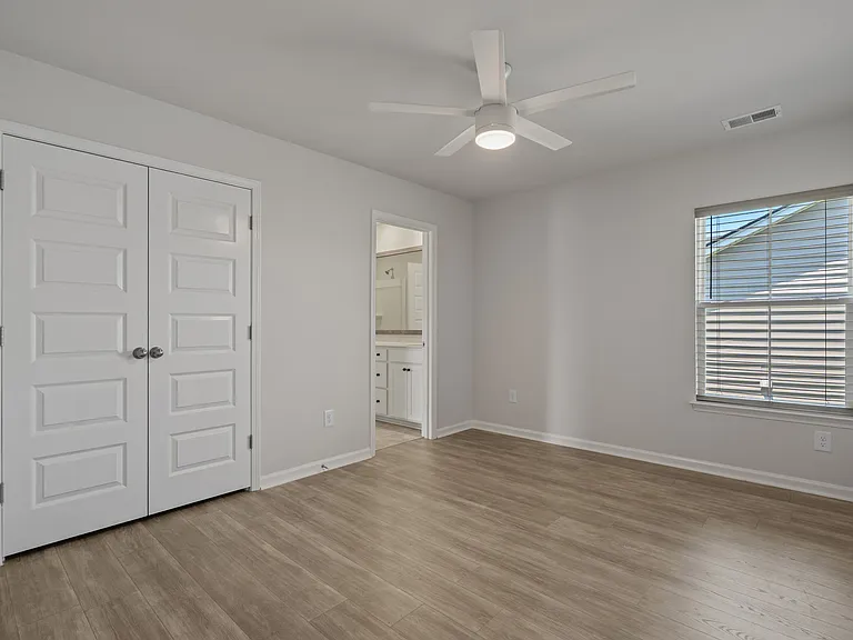 135 Empyrean Cir — Photo 26