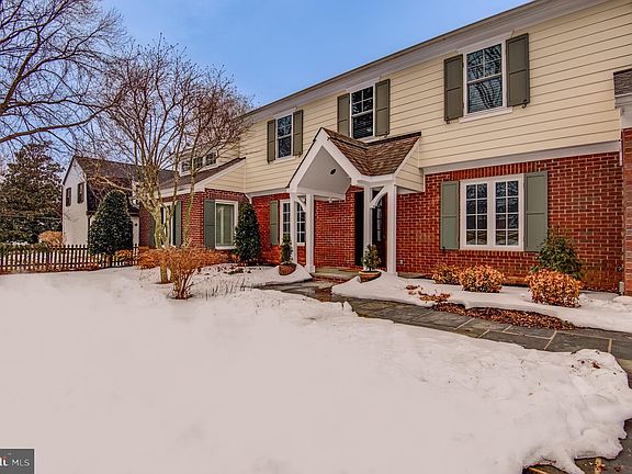 2nd image of 8017 Iliff Dr