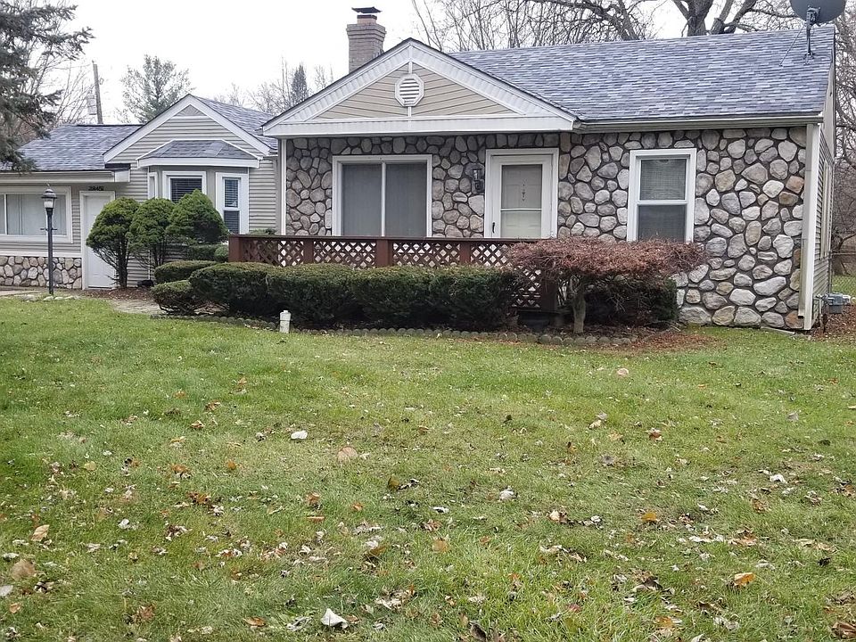 1st image of 28451 Pickford St