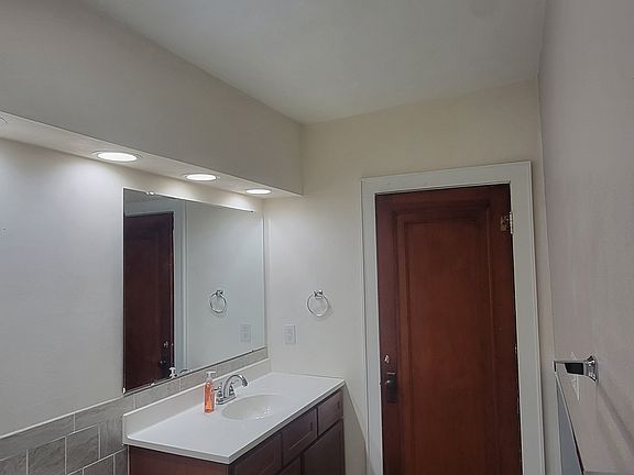 Upstairs bathroom