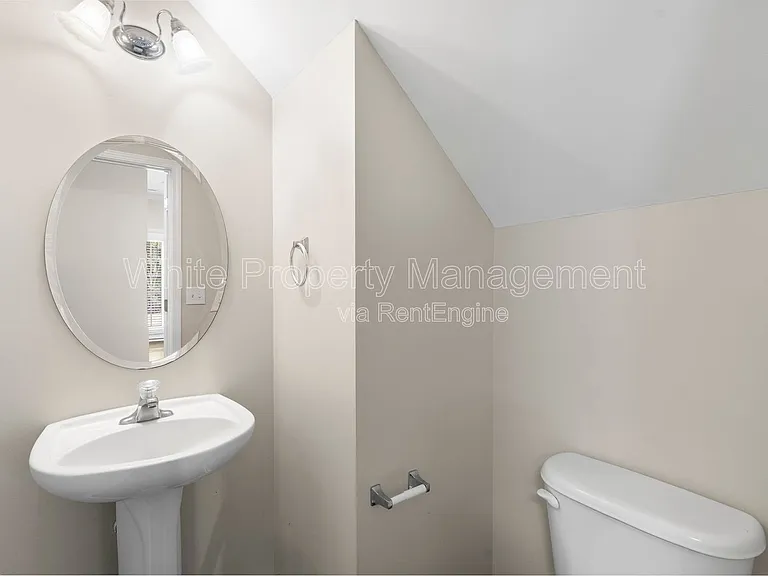 1141 Hammond Dr — Photo 15