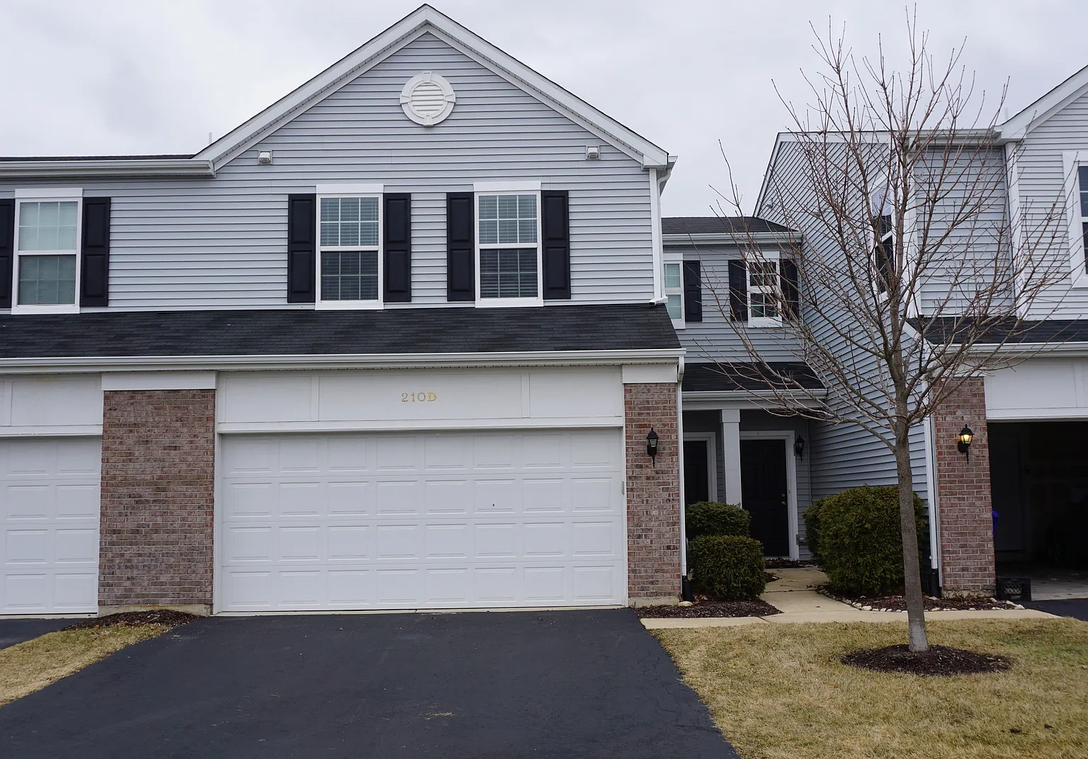 3 bed, 2.5 bath, 1517 sqft, $2,450 — Photo 1