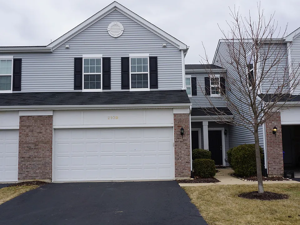 210 Portage Ln #D