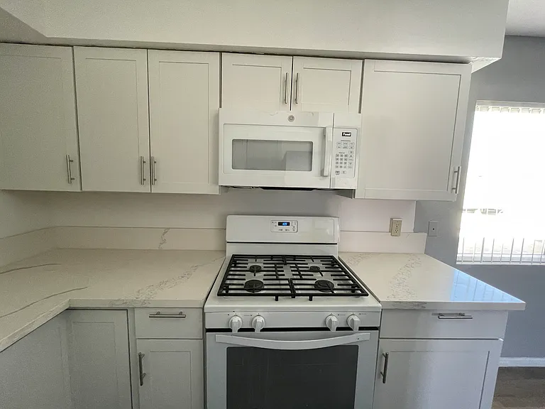 56087-29 Palms Hwy #1 — Photo 5