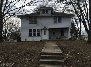 1203 Summer St APT 2, Pekin, IL