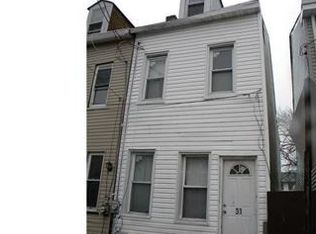 31 Poplar St, Trenton, NJ 08638