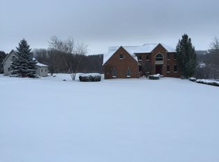 6890 Stebbins Rd, La Fayette, NY 13084