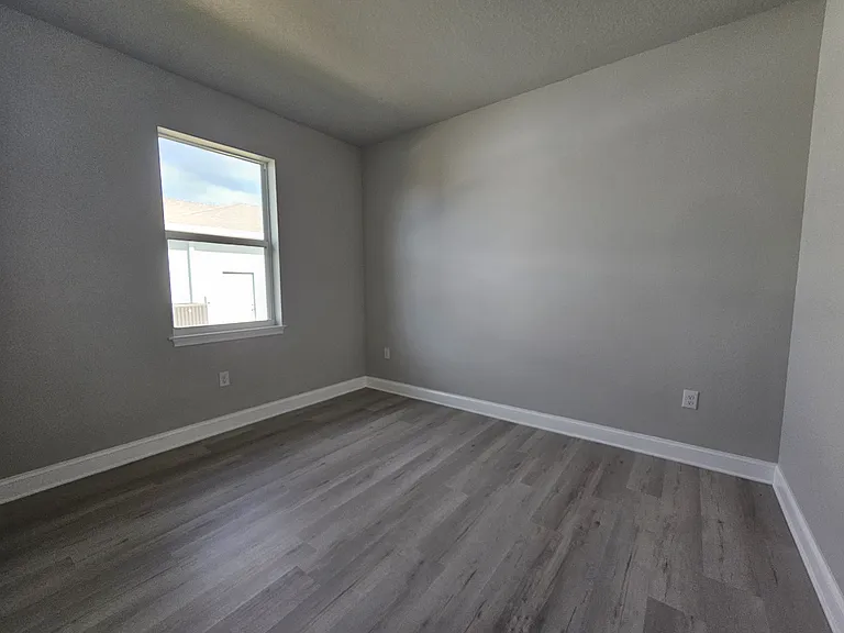 14479 Maysville Cir — Photo 32