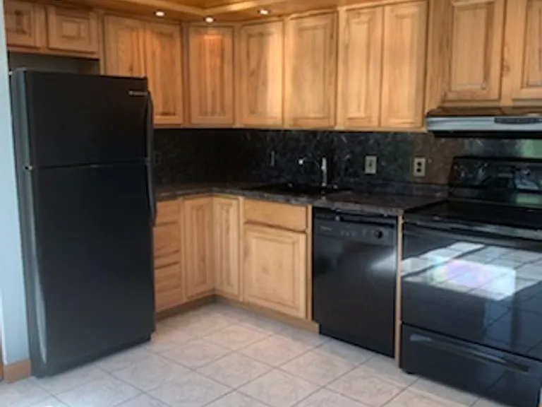 967 Stratford Ct — Photo 12