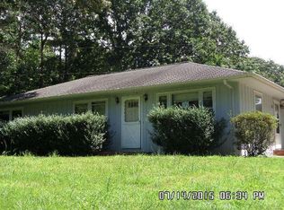 11 Newby Ln, Wirtz, VA 24184