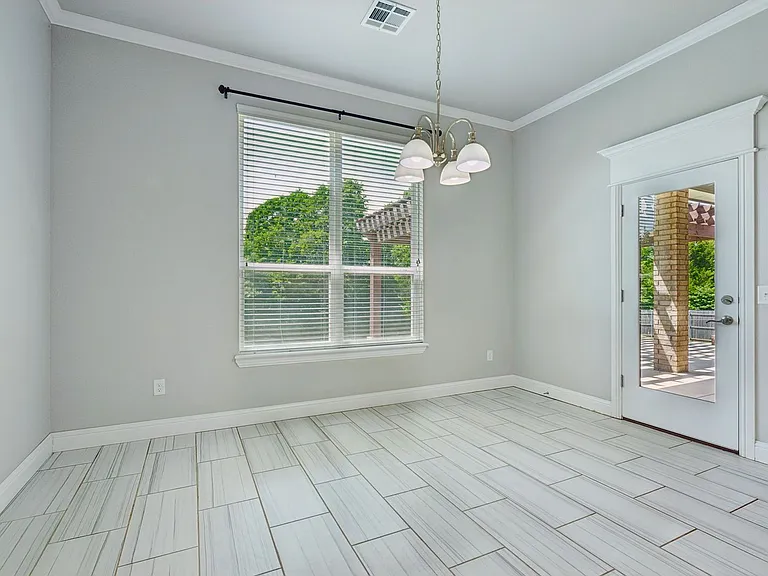5709 Asheville Way — Photo 12