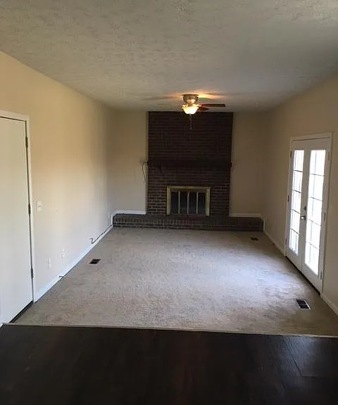 3528 Danbury Rd — Photo 5
