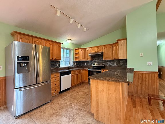 5th image of 26 Tourtellotte Road