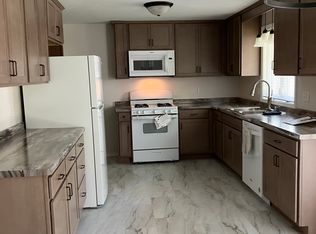 517 Kelly Jo Dr, Green Bay, WI 54303