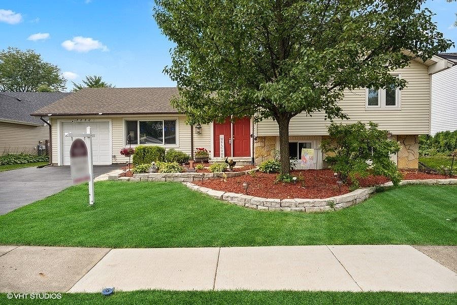 1st image of 5850 Charleston Ct