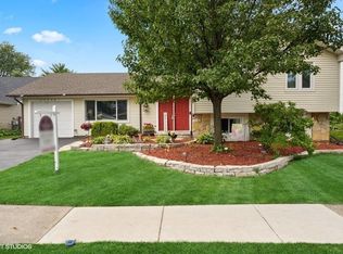 5850 Charleston Ct, Hanover Park, IL 60133
