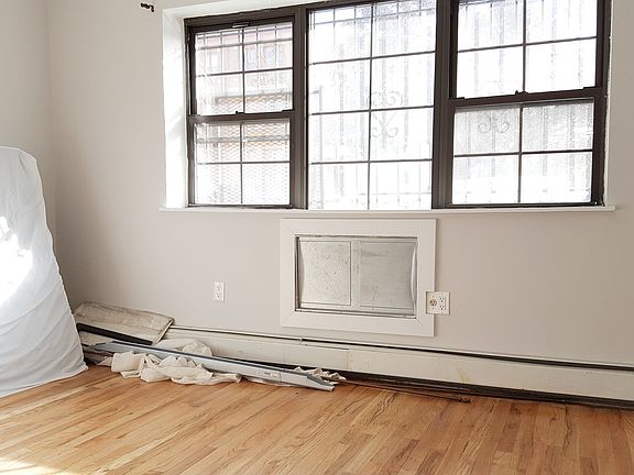 3rd image of 109 Hart St #A1