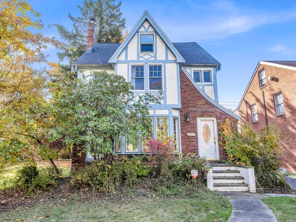3630 Bainbridge Rd, Cleveland Heights, OH 44118
