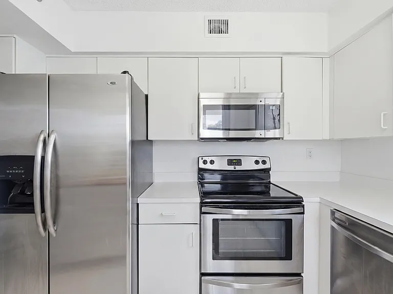 3300 NE 192nd St #1201 — Photo 12