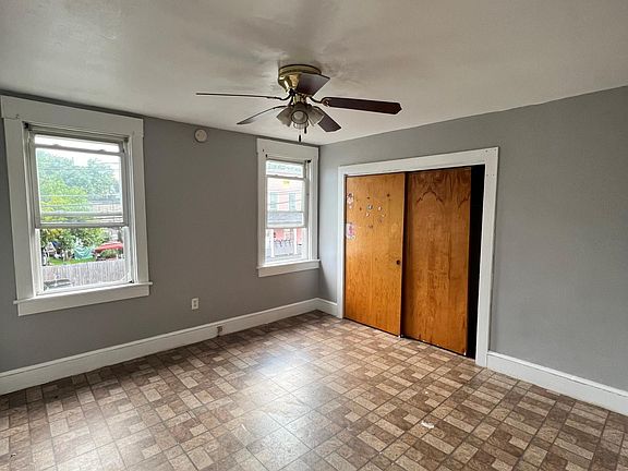 4th image of 70 Butler St