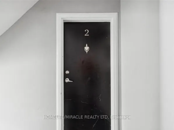 262 Patricia Ave #2, Kitchener, ON N2M 1J9
