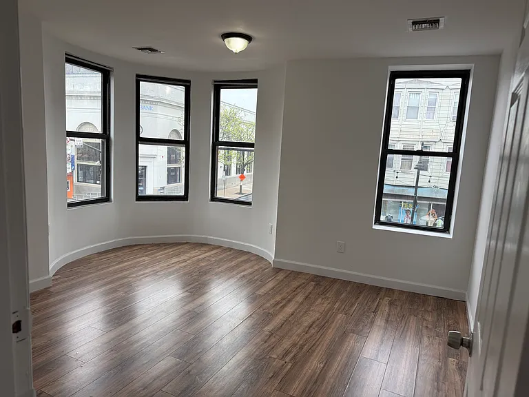 182 Ferry St #2A — Photo 13