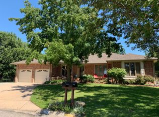 1344 N Dry Brook Ct, Derby, KS 67037