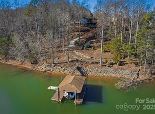 536 Harborside Dr, Nebo, NC 28761