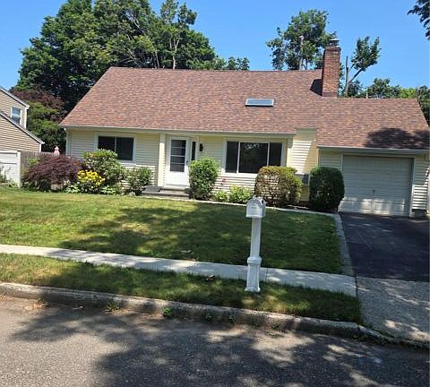 2nd image of 9 Madsen Ln