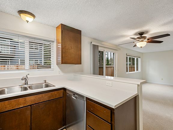 3rd image of 19501 76th Ave W APT A2