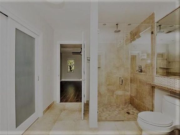 4th image of 10732 NW 13th Ct