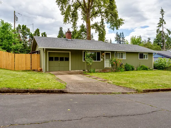 1215 E Harrison Ave, Cottage Grove, OR 97424