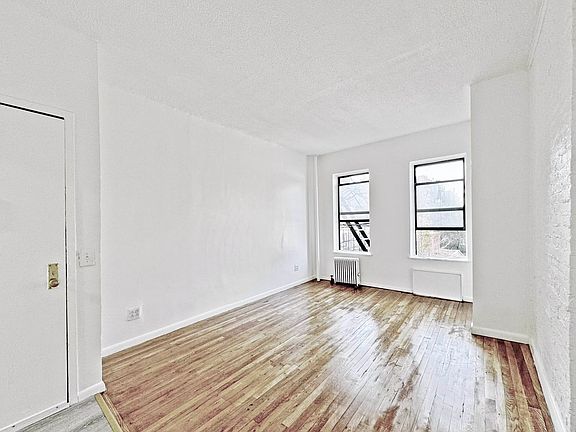2nd image of 171 Avenue C #4C