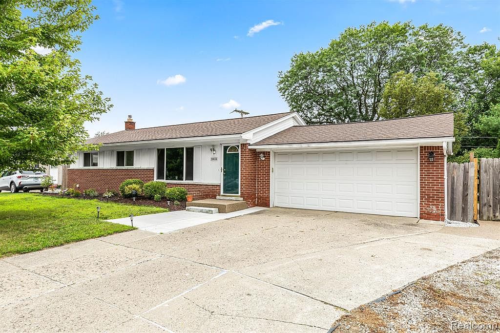 38031 Five Mile Rd, Livonia, MI 48154 Zillow