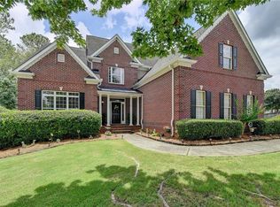215 Suwanee Place Ct, Suwanee, GA 30024