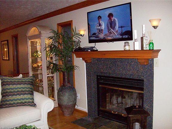 5th image of 16267 Brinbourne Ave