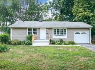 18 Cove Ave, Milford, CT