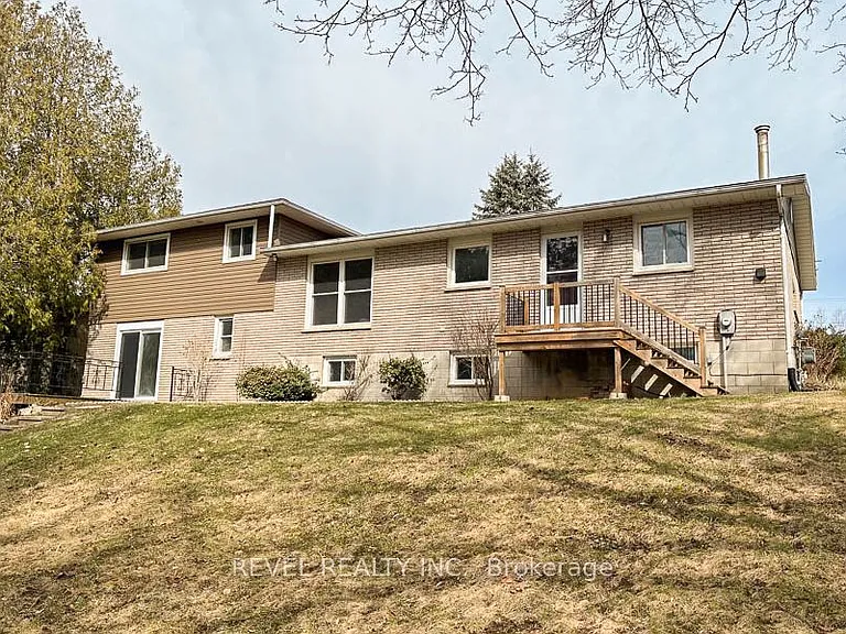 104 Hillside Ave — Photo 31