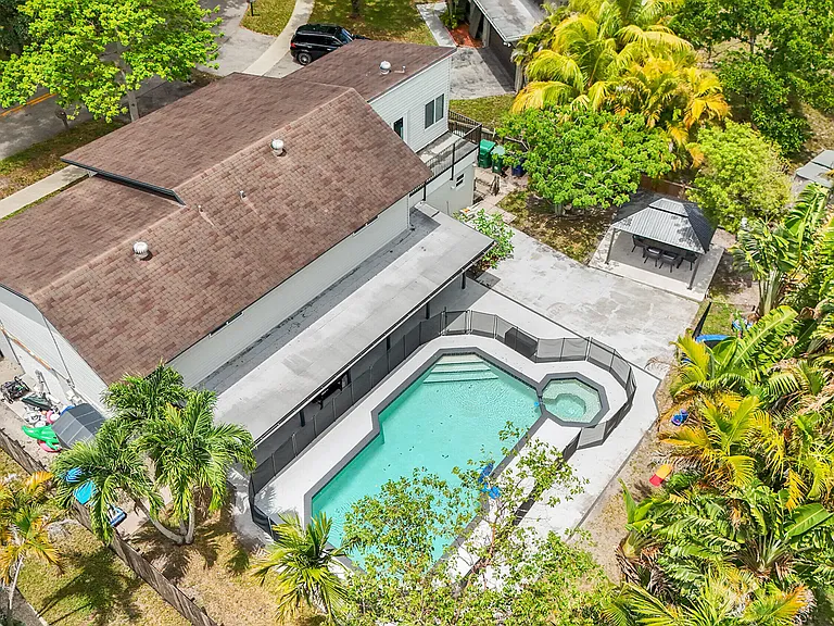 10108 SW 53rd Ct — Photo 49