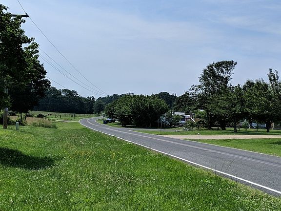 5th image of 3609 Caribou Dr