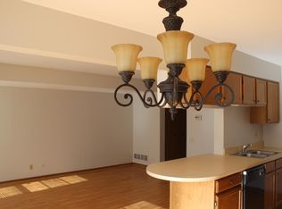 3454 Saint Barthelemy Ln, Aurora, IL 60504