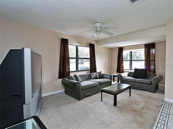 4th image of 10329 Loubet St