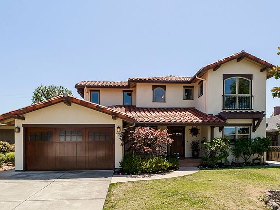 2nd image of 1625 Lassen Way