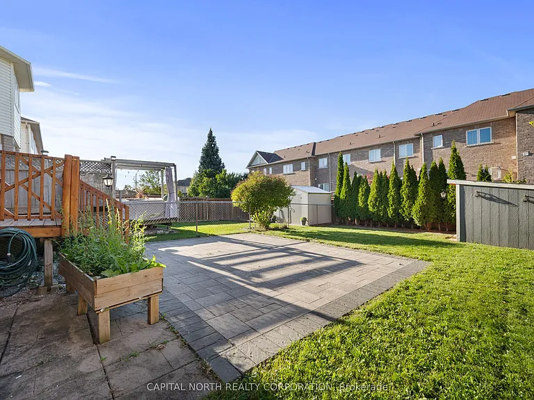 86 Breeze Dr — Photo 33