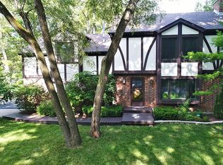 1100 Country Club Rd, Lake Zurich, IL 60047