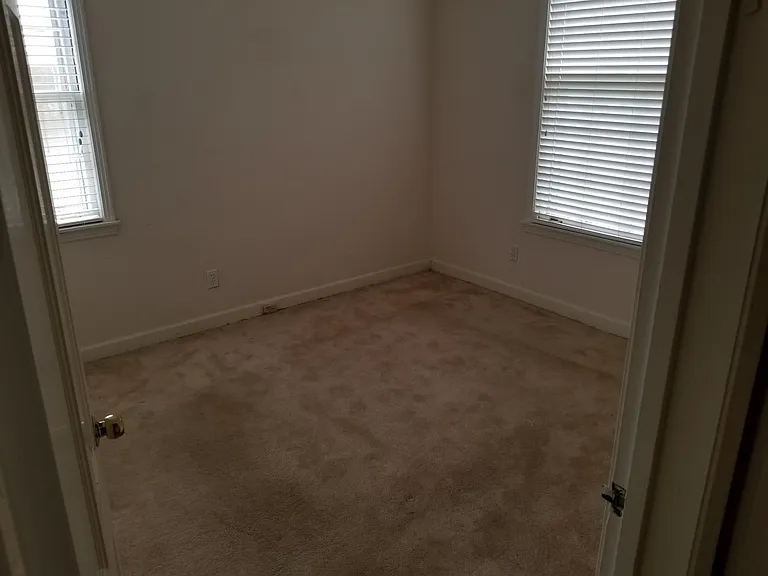 5381 Laurie Ln — Photo 7