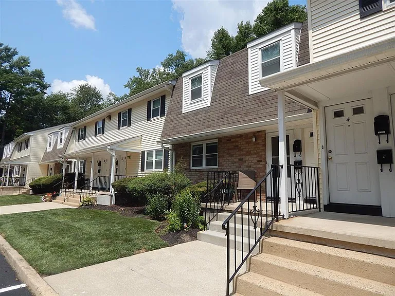 Princeton Court CLO — Photo 21
