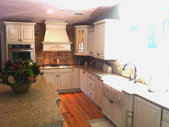 4th image of 360 Windflower Dr