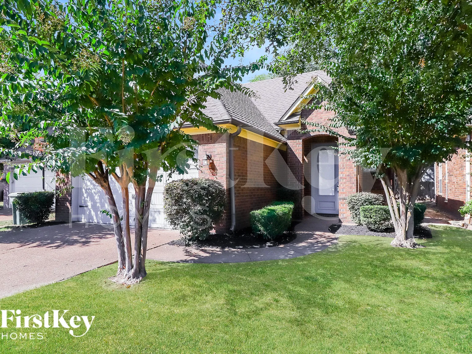 3 bed, 2.0 bath, 1500 sqft, $1,800 — Photo 2
