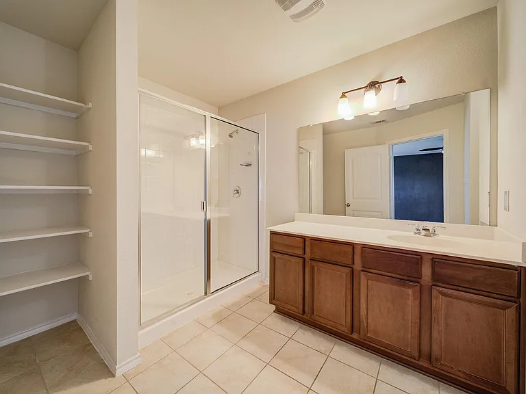 1110 Mercury Dr — Photo 19